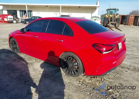 2019 Mercedes-Benz A 220 из США, поврежденный, VIN WDD3G4EBXKW019283